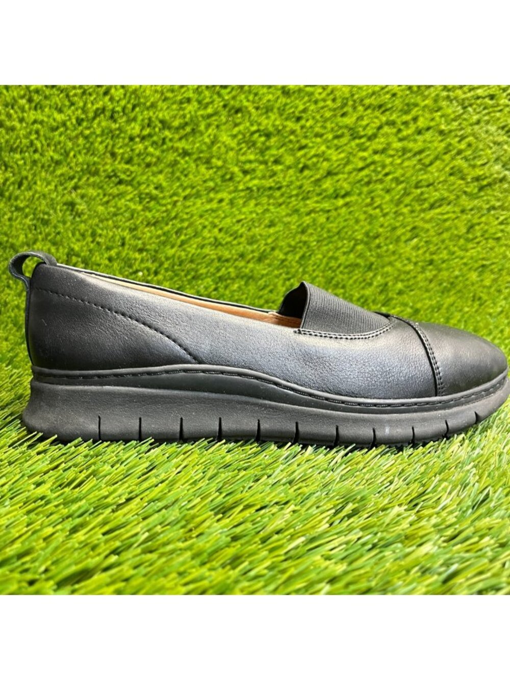 Vionic‎ Linden Womens Size 6.5 Black Casual Classic Slip On Loafers Flats Shoes